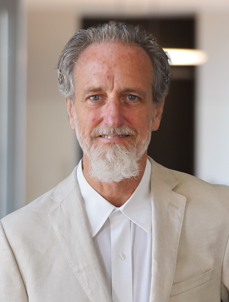 Headshot of Tom Lekometros