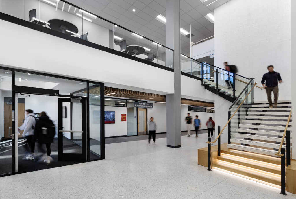 Common space at Simpson College's Dunn Library