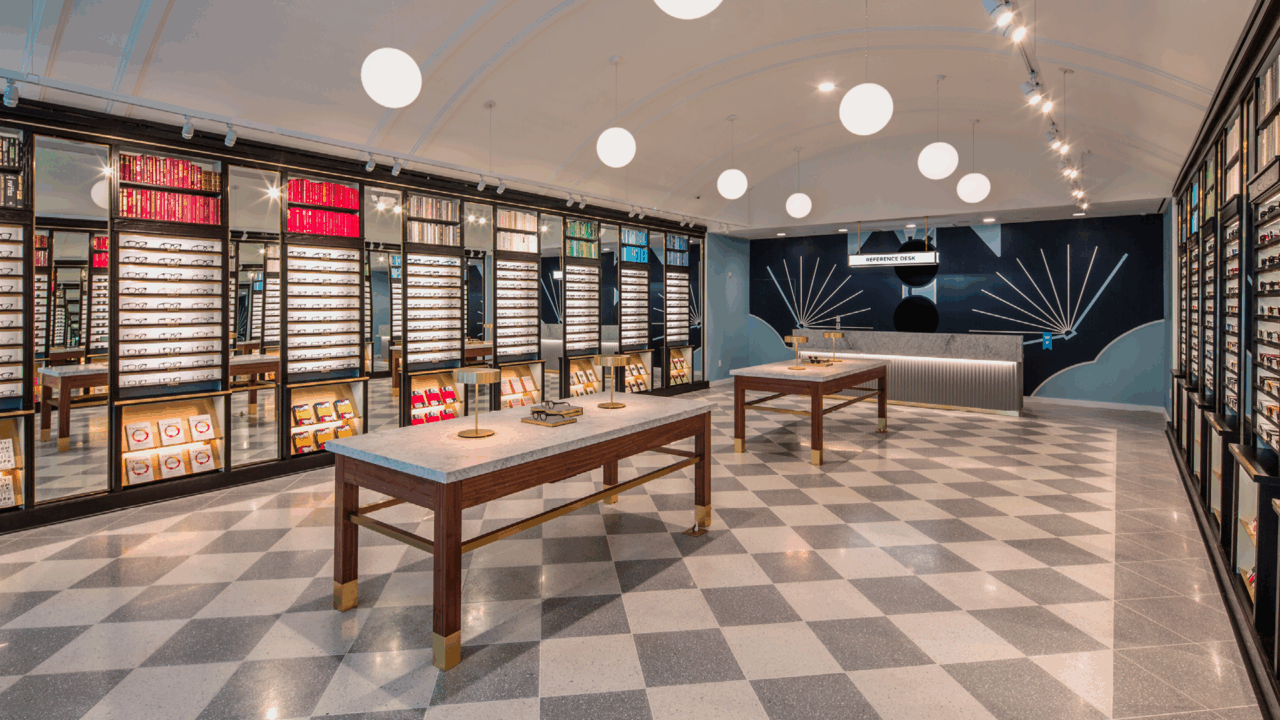 From Click-to-Brick: Successfully Transitioning Online Retail Brands to Brick-and-Mortar Stores