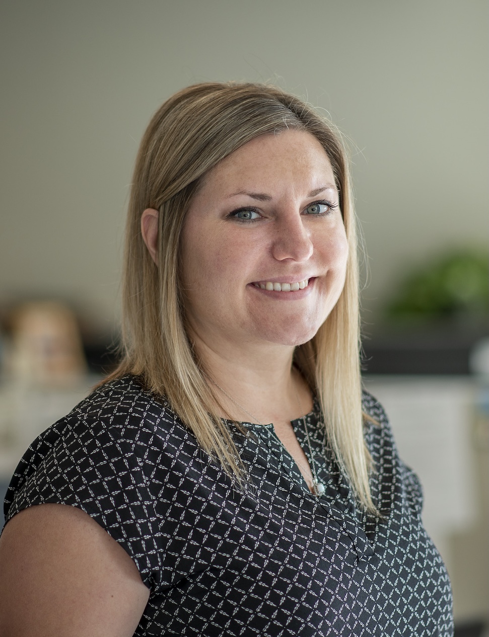 Headshot of Alicia Buehrle